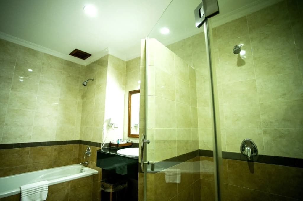 Pacific Hotel & Spa - photo 10