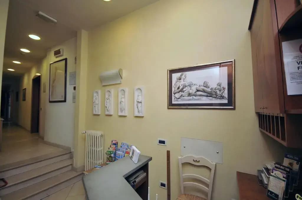 Hotel Anna's - photo 11