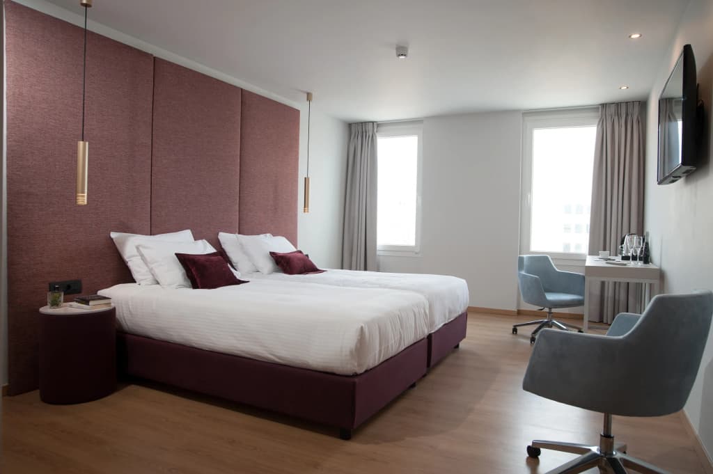 Athenaeum Smart Hotel - photo 5