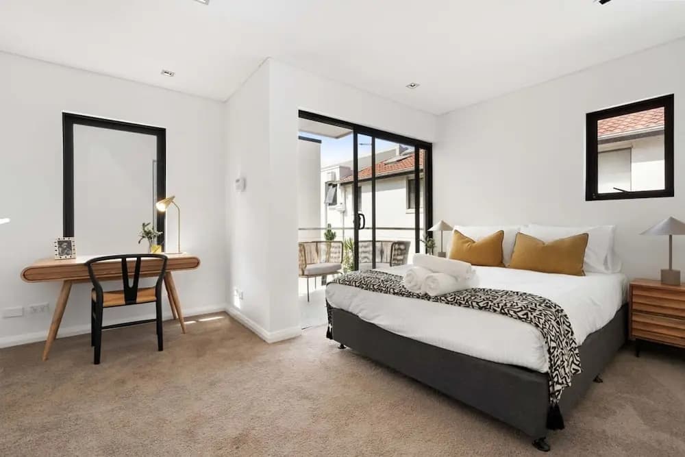 Relaxed Beachside Townhouse - photo 1