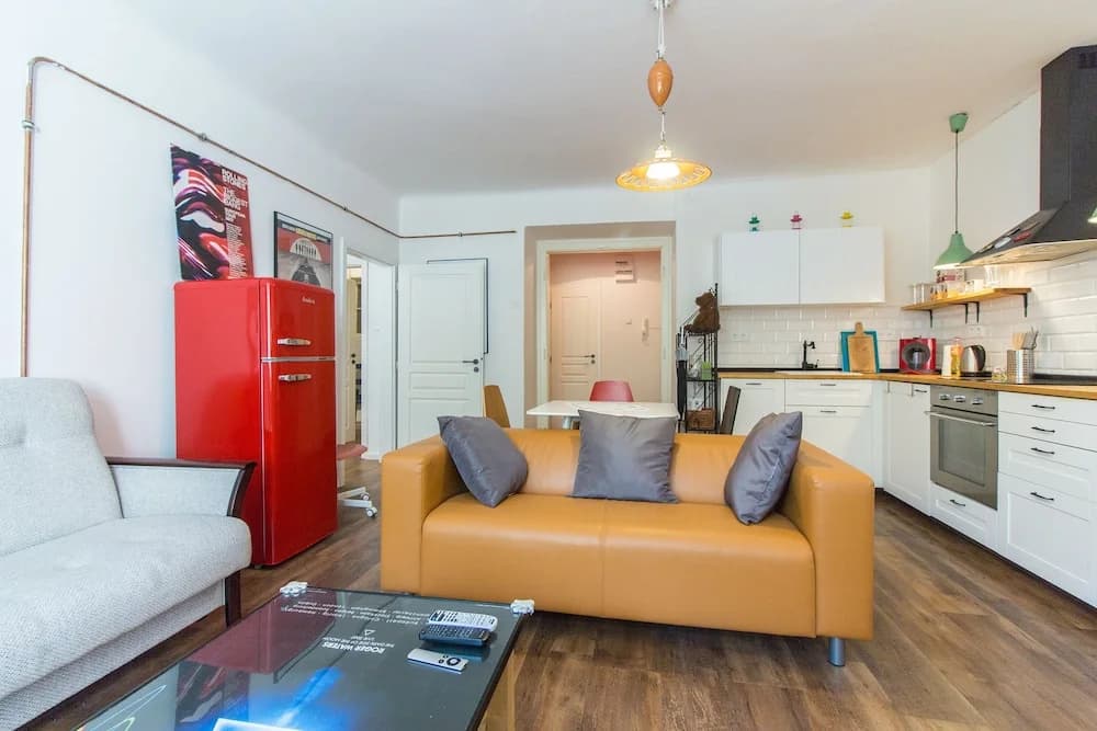 Moravska Unique Design Apartment - photo 16