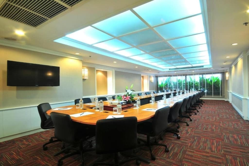 Centre Point Plus Hotel Pratunam - photo 21