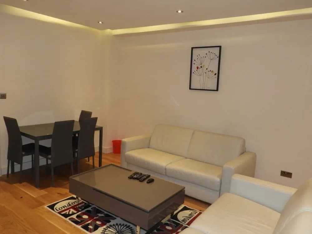 Marble Arch Apartment - photo 2