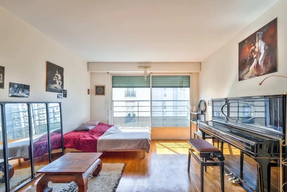 Nice 2 Room Apartment in Paris - photo 2