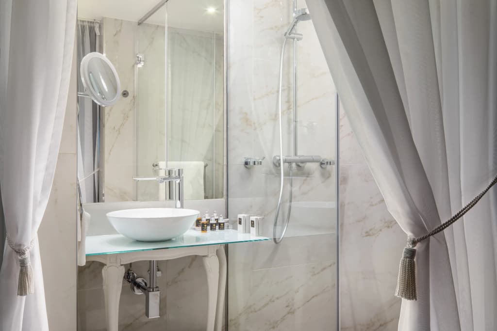 Mystery Hotel Budapest, Preferred Hotels & Resorts - photo 33