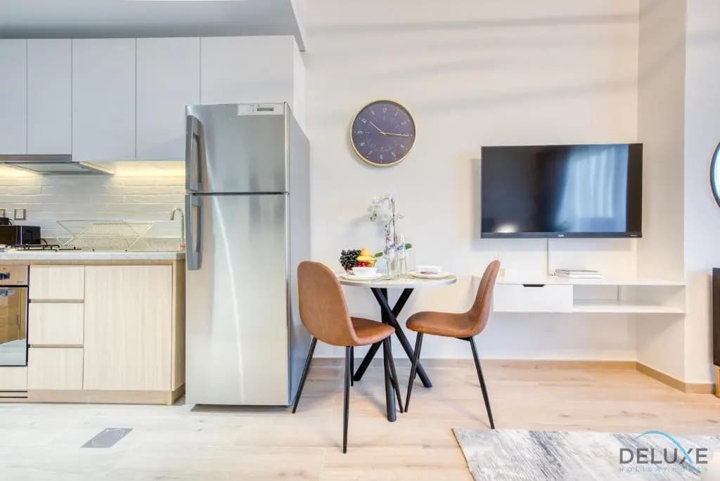 Charming Studio at Azizi Aura Residences Downtown Jebel Ali by Deluxe Holiday Homes - photo 16