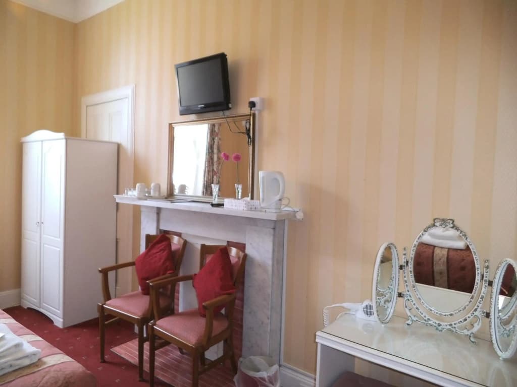 Menzies Guest House - photo 9