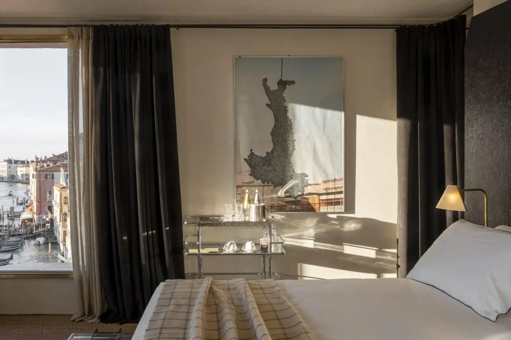 The Venice Venice Hotel - photo 26
