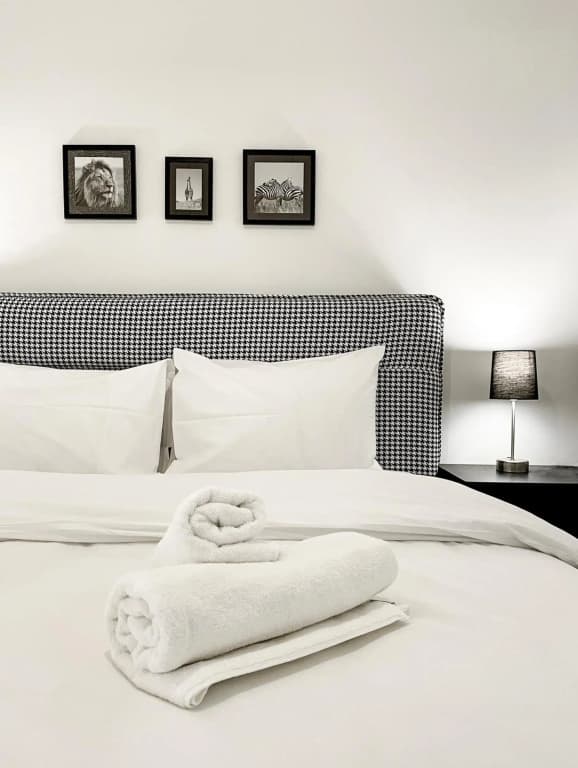 SOHO Modern 55sqm Studio with Secret Garden - photo 13