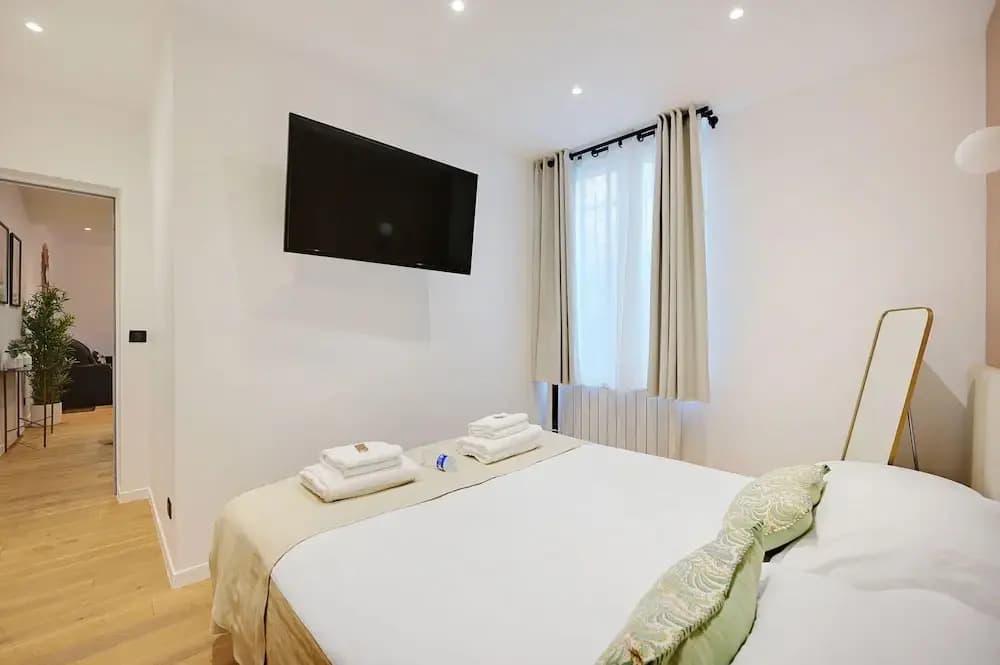 Private Terrace Apartment -1bdr/ 6p-sacra-ca\"ur - photo 5