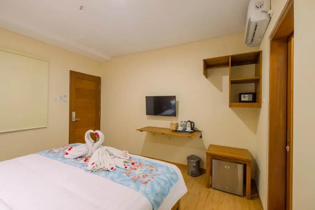 Caroline Guest House - photo 9