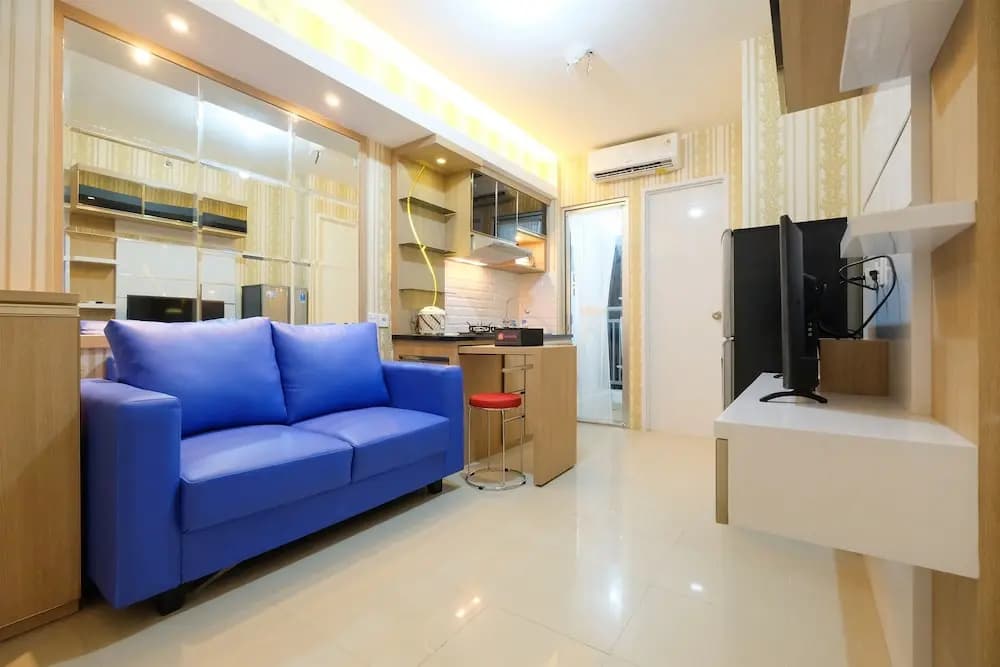 Cozy & Affordable Bassura City Apartment - photo 3