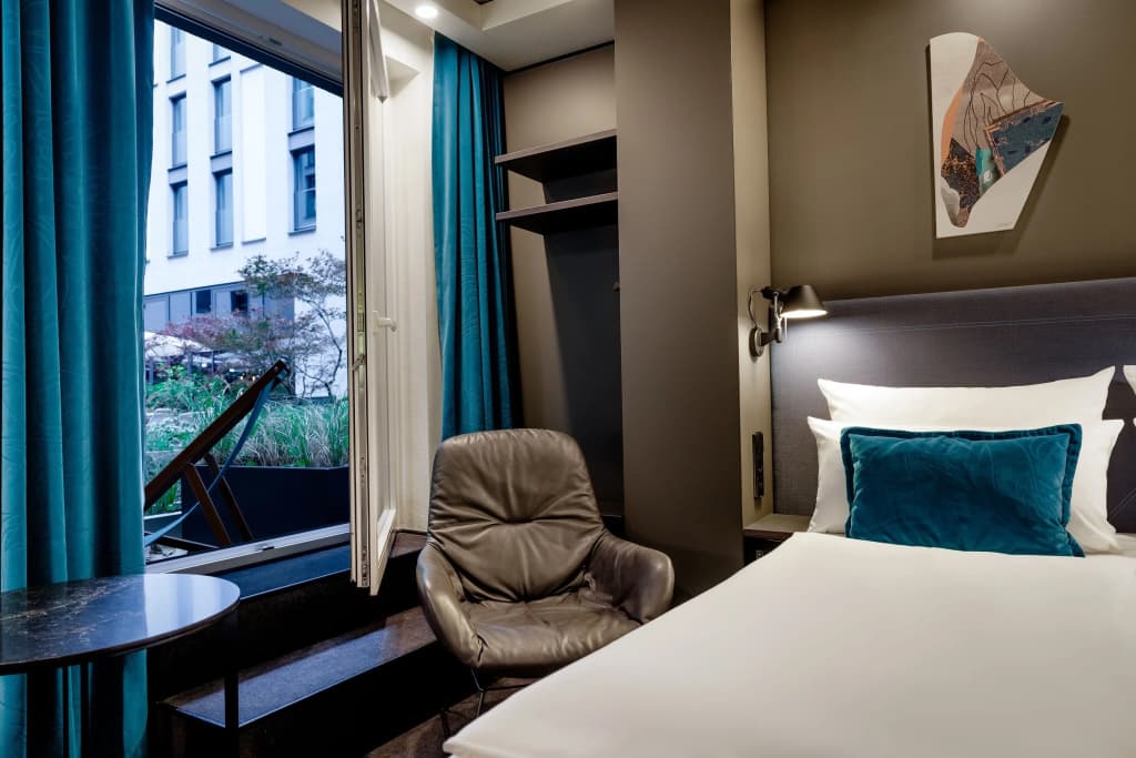 Motel One Berlin-Alexanderplatz - photo 33