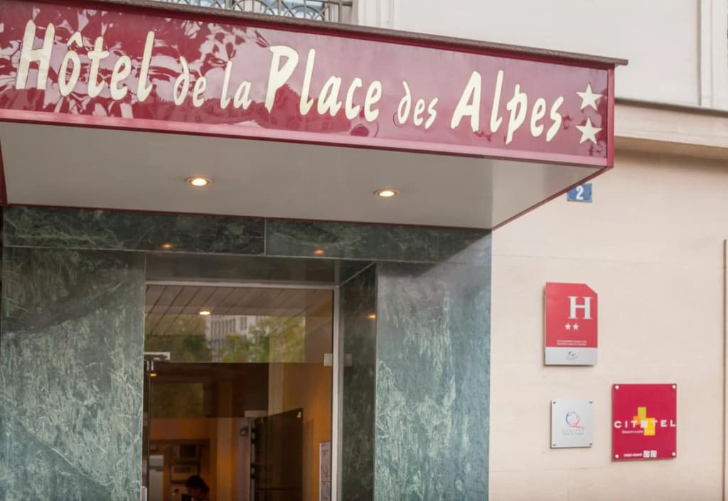 Hôtel de la Place des Alpes - photo 14