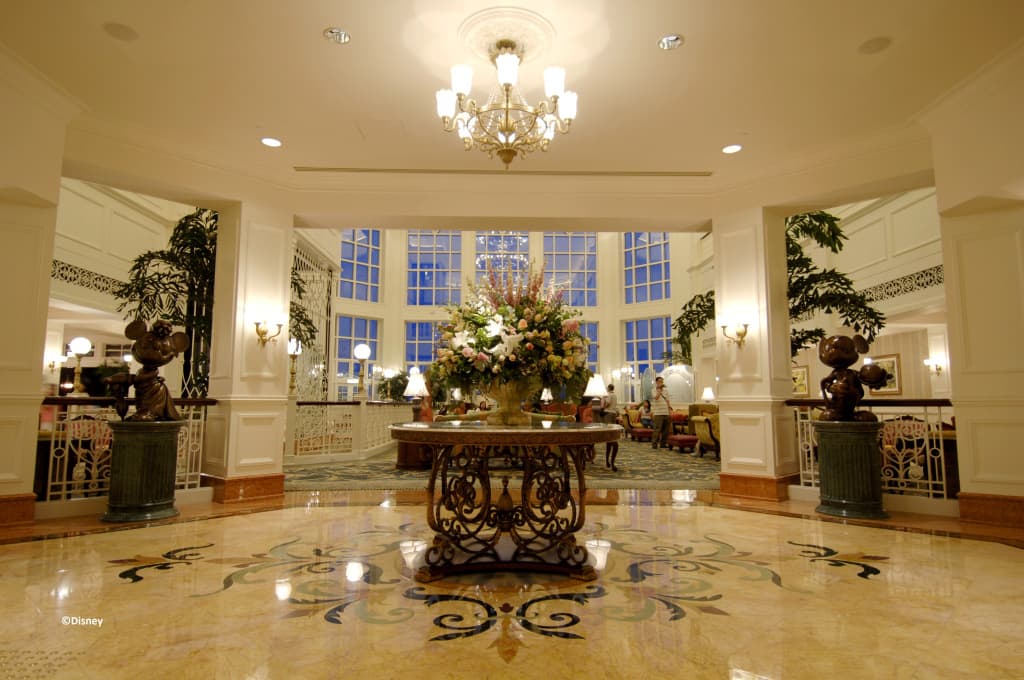 Hong Kong Disneyland Hotel - photo 36