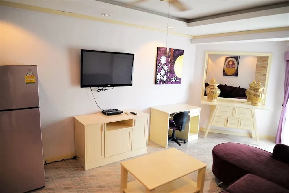 1-bed Condo at Jomtien Beach - Sleeps 2 - photo 4