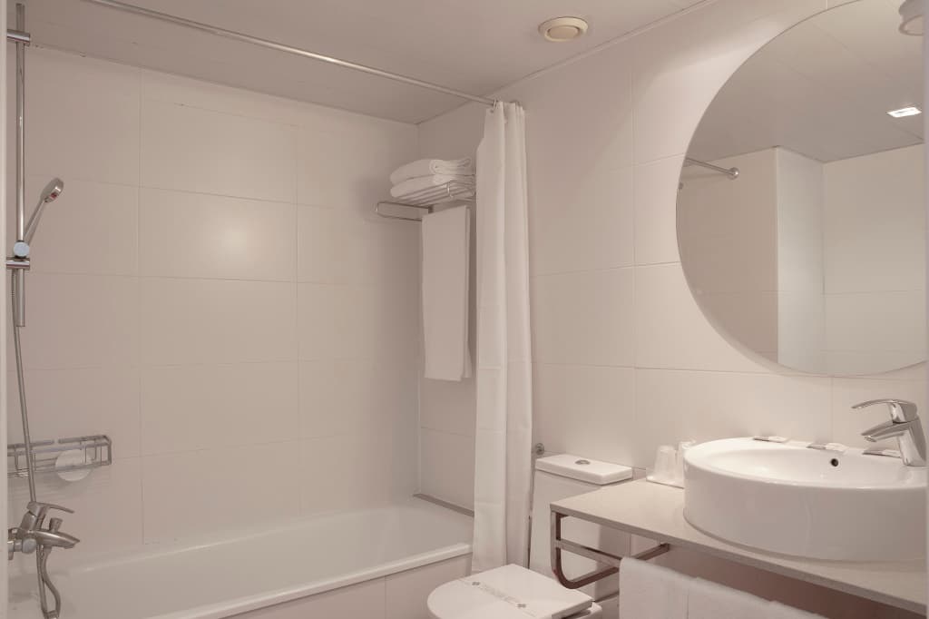 Hotel Ciutat Vella - photo 21