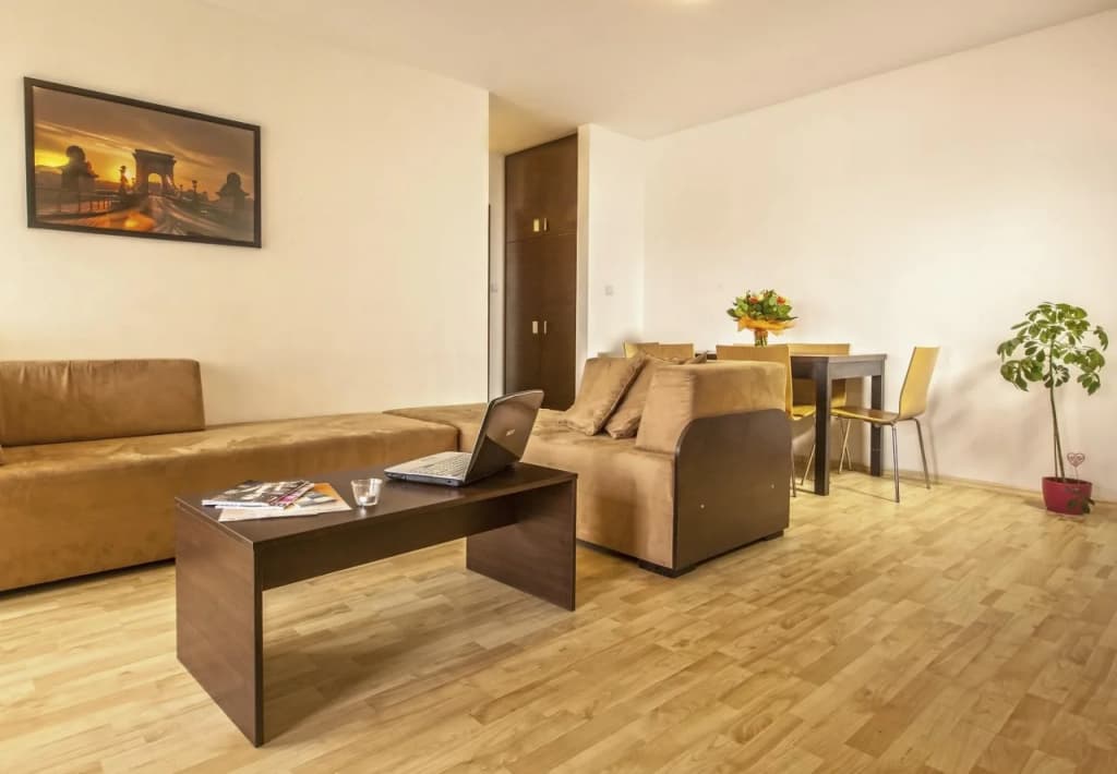 Prater Residence - photo 2