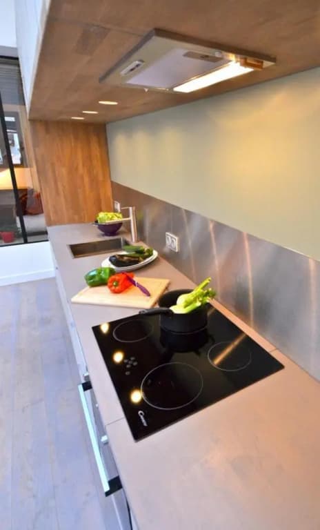 Show Room - photo 5