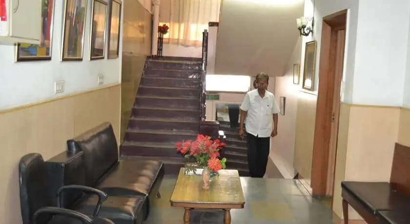 Five Star Guest House - photo 10
