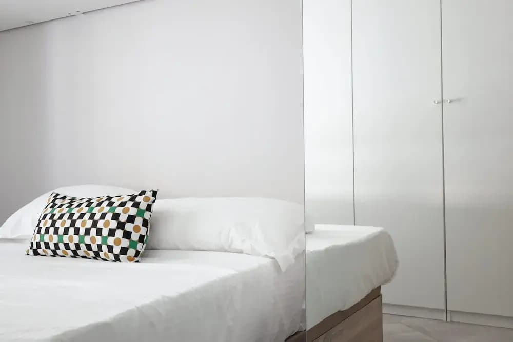 JOIVY Modern City Centre Flat - photo 2