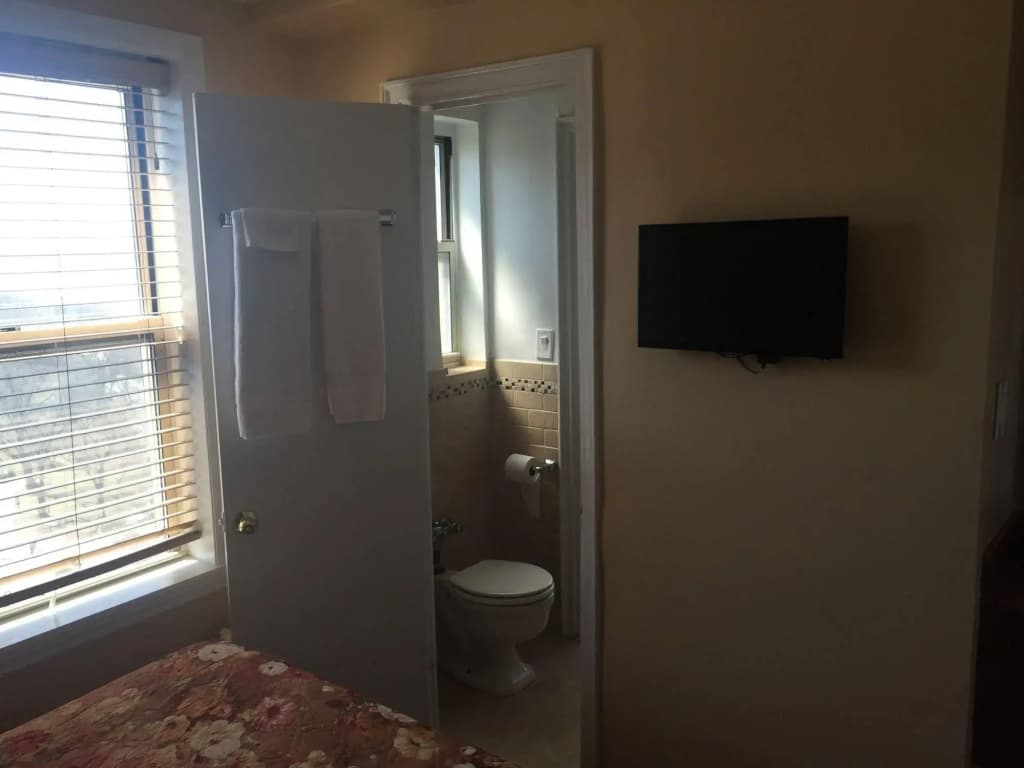 Riverside Tower Hotel - photo 10