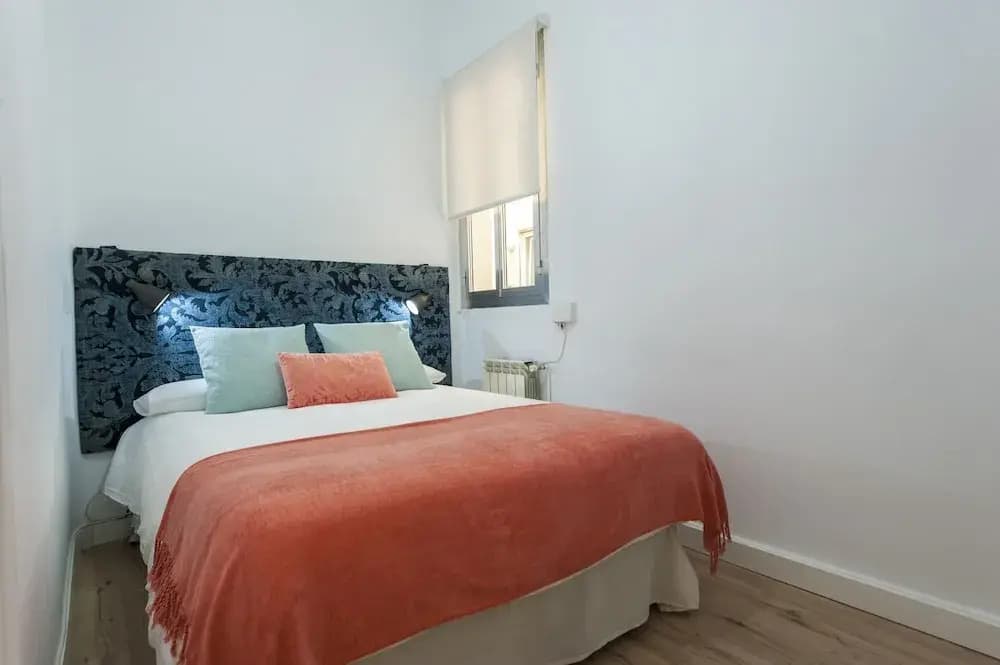 Apartamento Templo de Debod II - photo 2