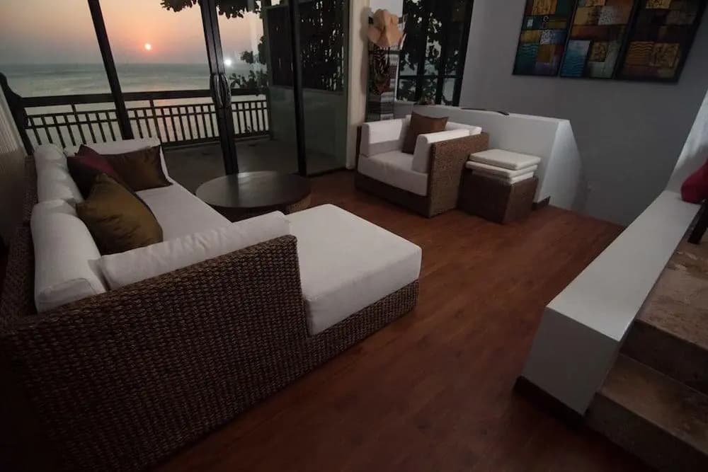 Penn Sunset Villa with Pool 10A - photo 9