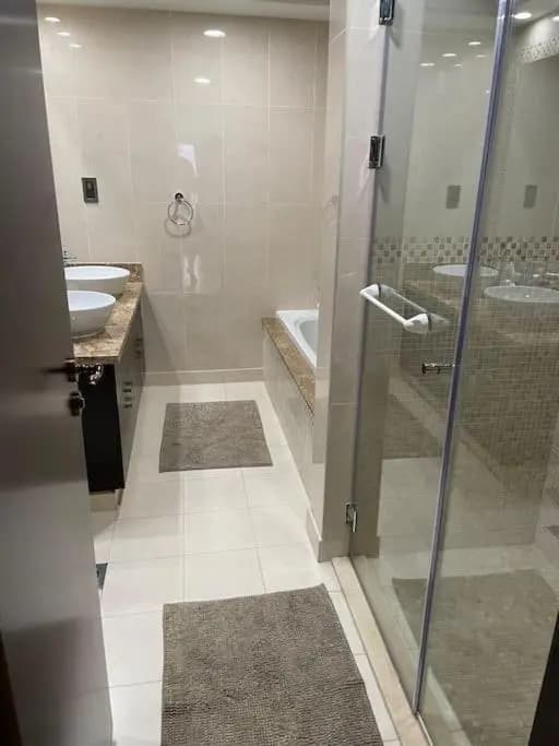 Balqis Residense Palm Jumeirah,Pool, Beach, Top floor, Full sea view, Restaurants - photo 4