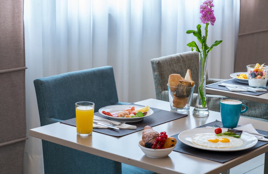 Leonardo Hotel Milan City Center - photo 11