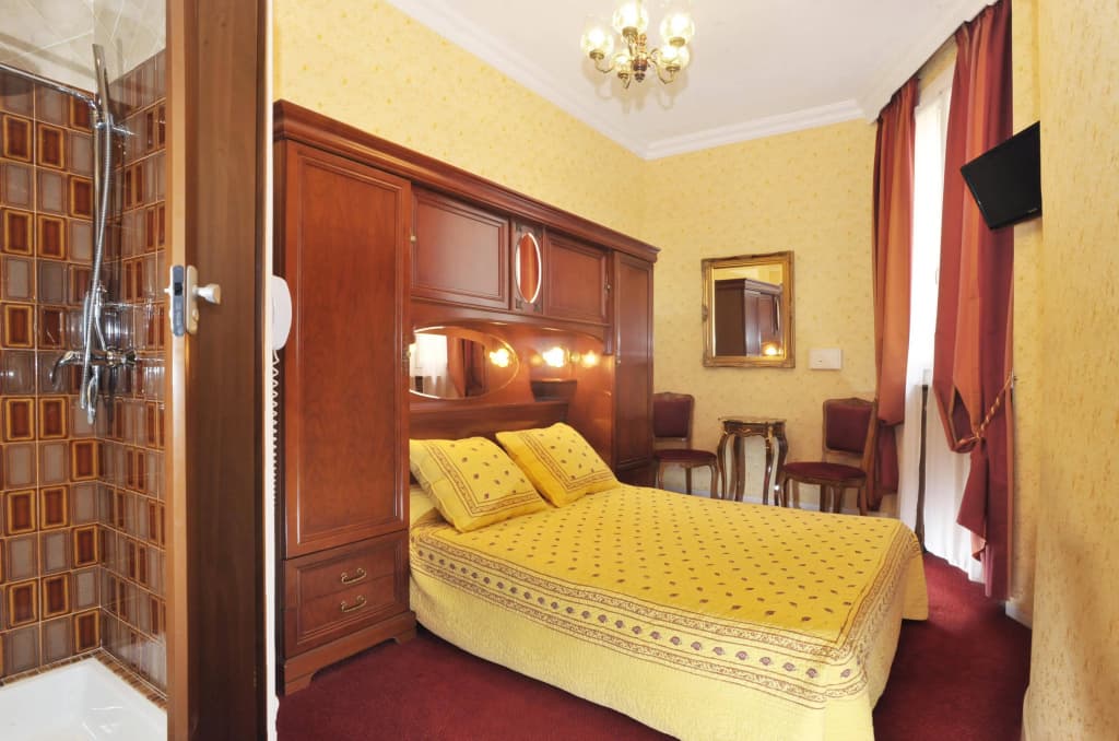 Hotel La Canopee - photo 6