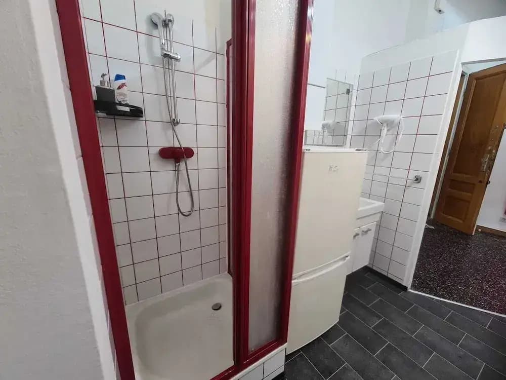 Chic 2BR Apt Downtown Long Stay - photo 8