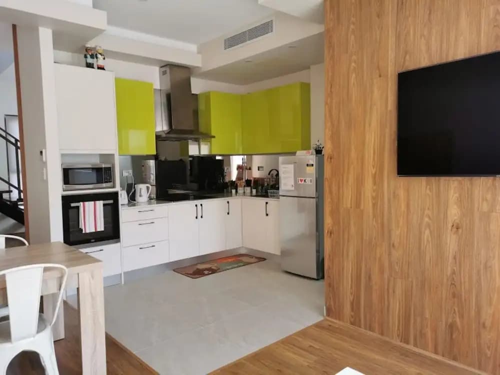 Serviced Waterfront Whole Villa Sydney - photo 11