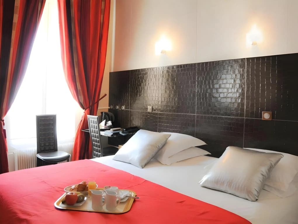 Hotel Aida Marais - photo 28