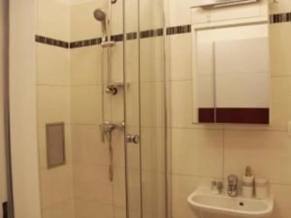 Checkvienna Apartment Kroellgasse - photo 7