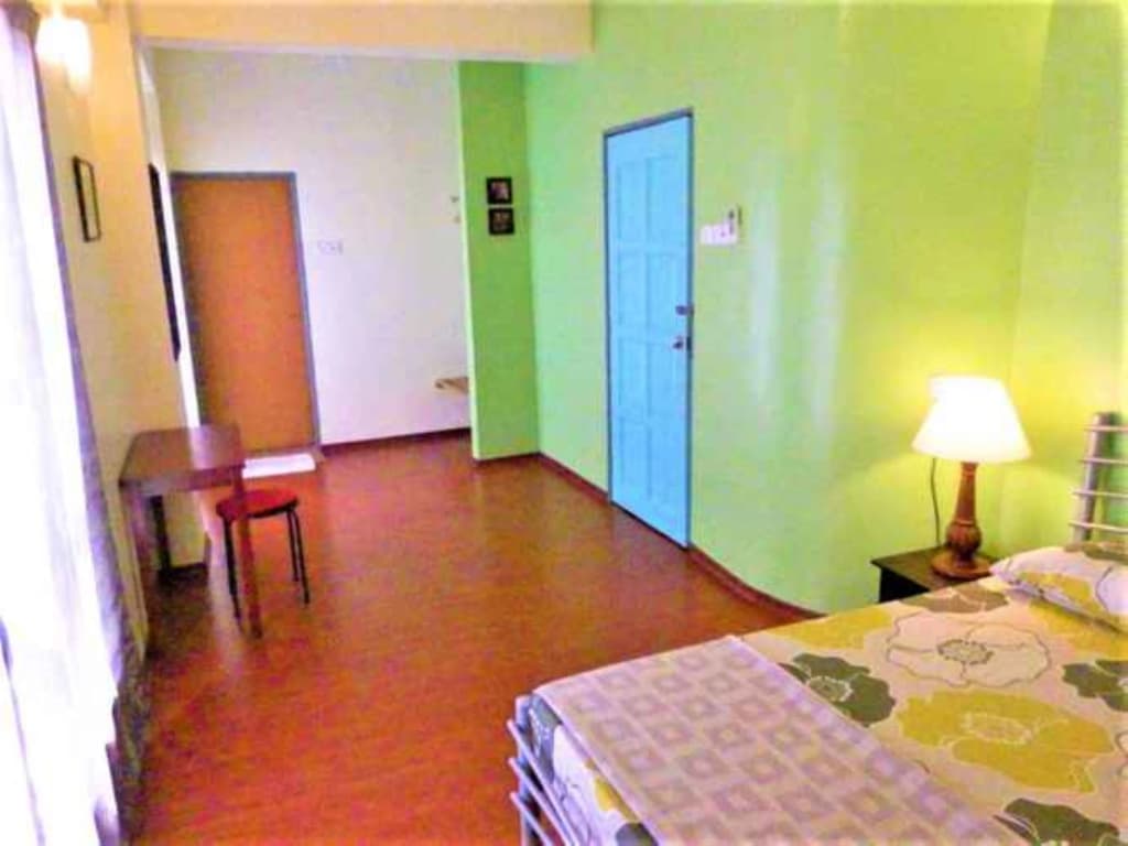 Travellers Planet Hotel & Guest House - photo 3