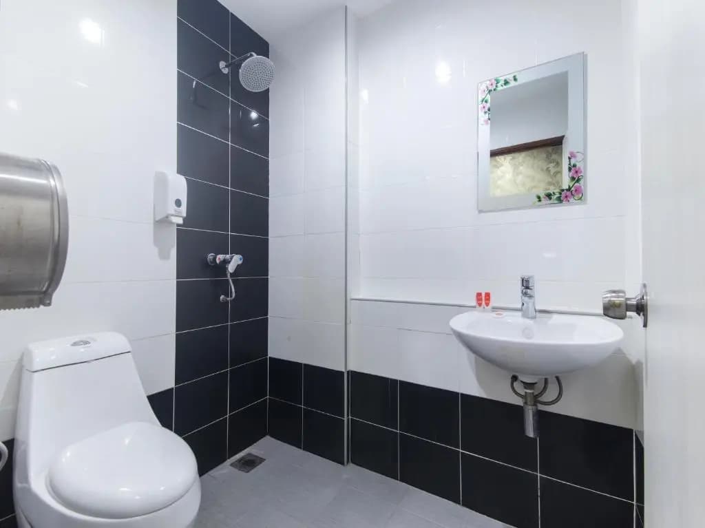 Super OYO Capital O 804 Hotel Pinji - photo 11