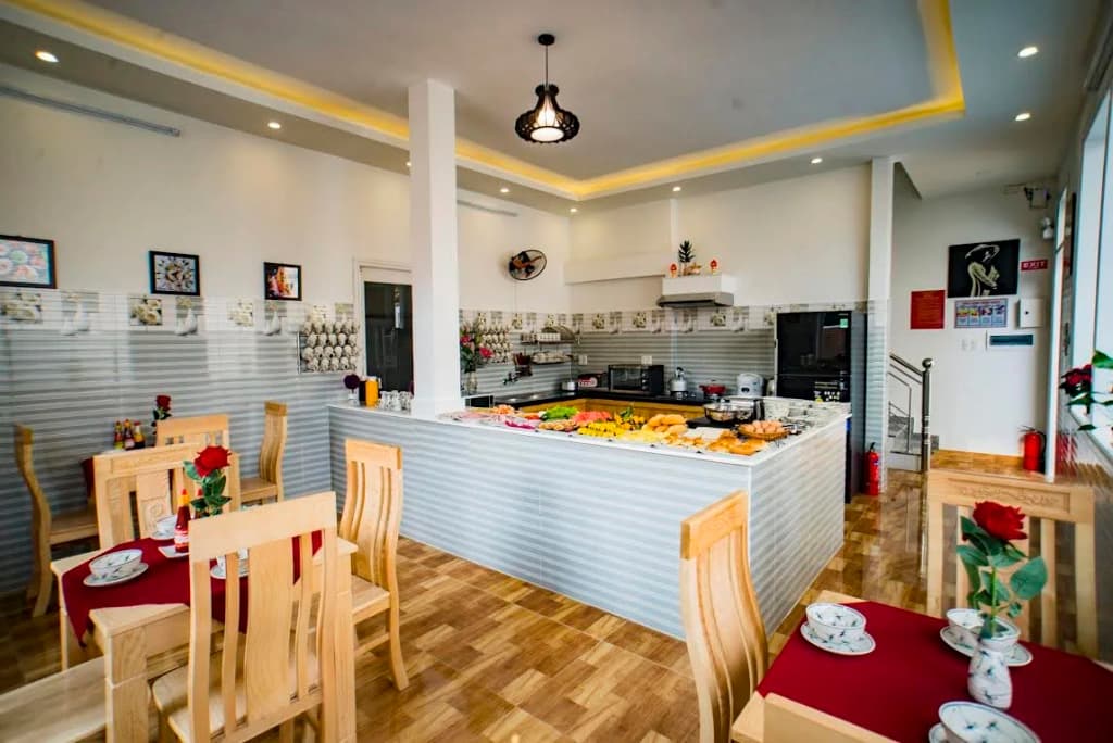fullhouse hoian - photo 18