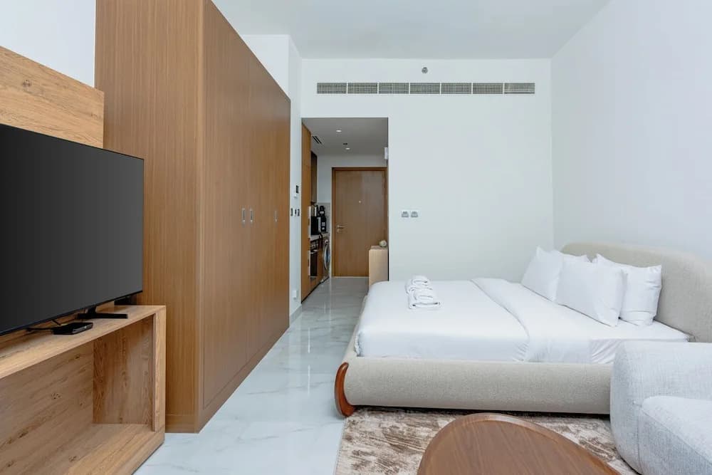 Modern Studio with Premium Amenities - photo 2