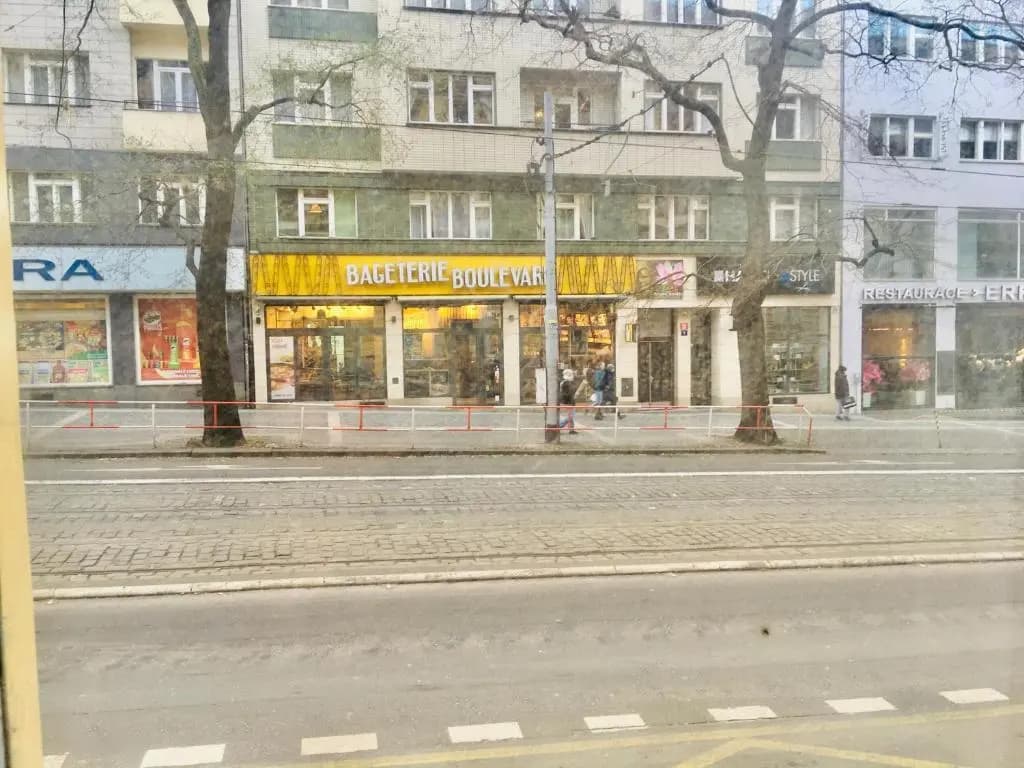 aparthotel in square Praha 2 - photo 8