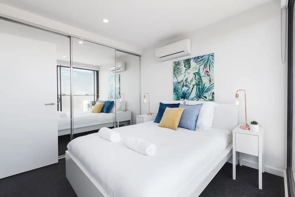 Spacious Urban Oasis in Central Location - photo 6