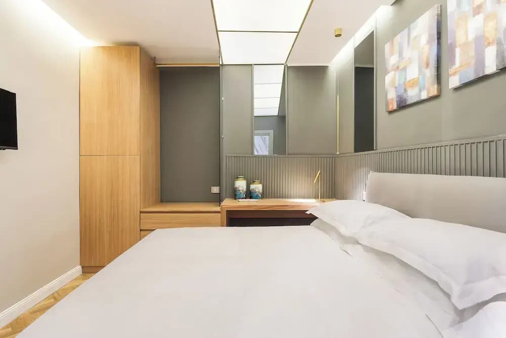 Spanish Steps Apartments - photo 6