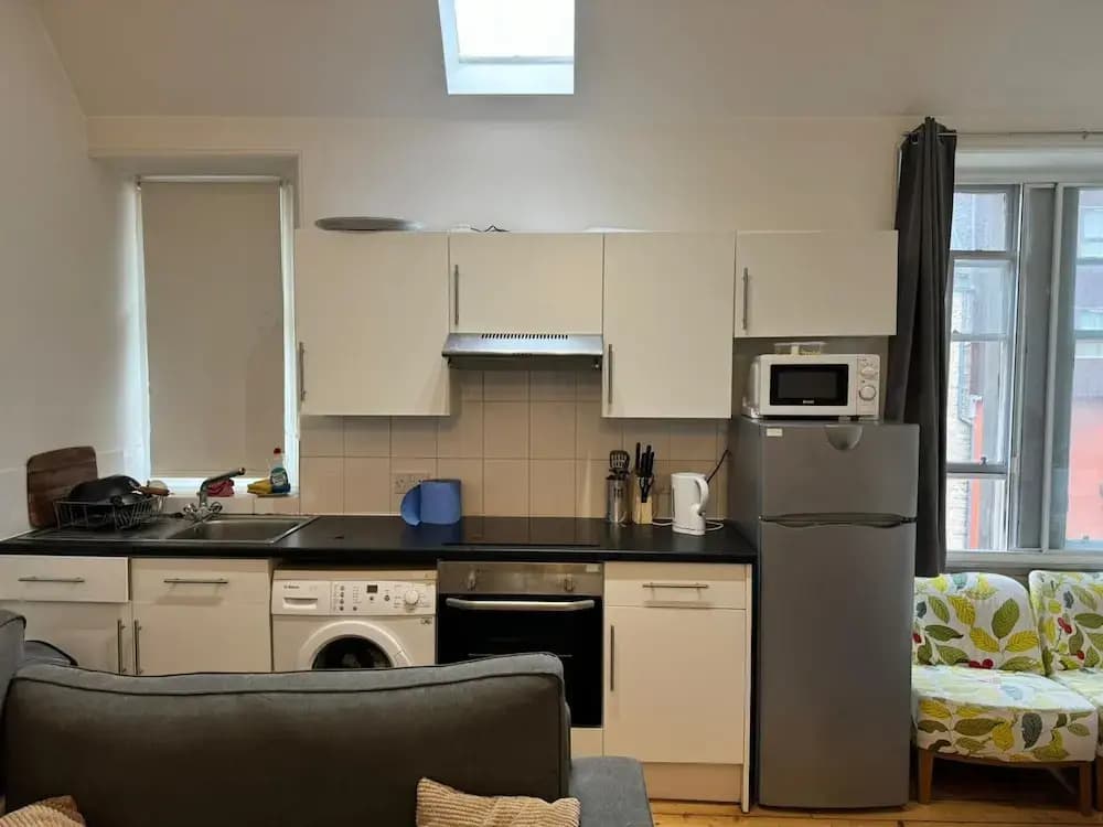 Cozy Edinburgh Apartment Escape - photo 13