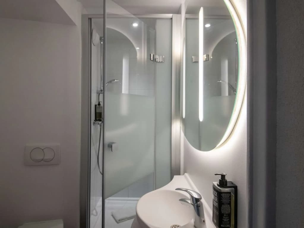 ibis budget Nice Aeroport Promenade des Anglais - photo 9