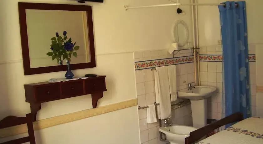 Pensão Moderna Lda - photo 4