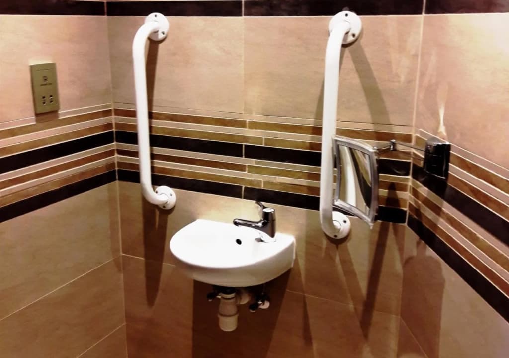 Coral Muscat Hotel & Apartment - photo 11