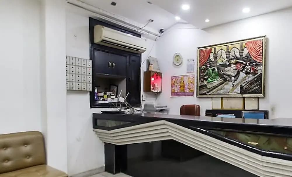 Hotel Sunrise Dx @ Opposite New Delhi Railway Station - photo 10