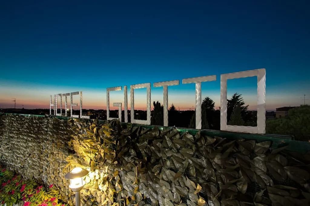 Giotto Hotel - photo 18