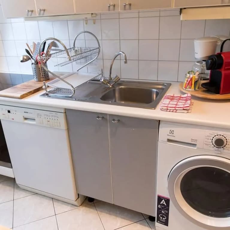 Coquelicot Delightful 1 Bedroom Apt Near Eiffel Tower - photo 18