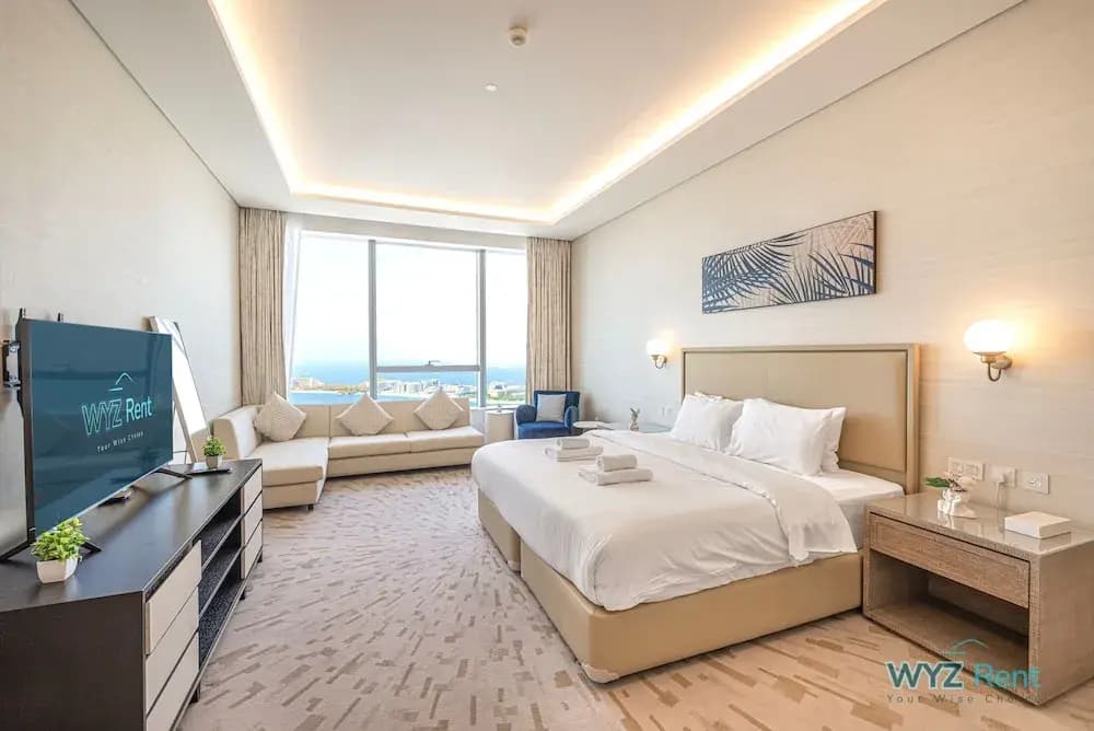 Luxurious studio in St Regis Palm View - photo 3